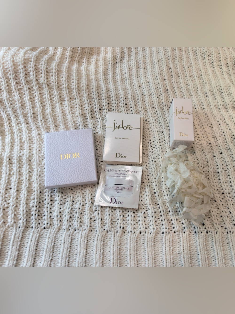 Dior Bundle- Charm, J'adore Miniature and Sample Set — White and Gold